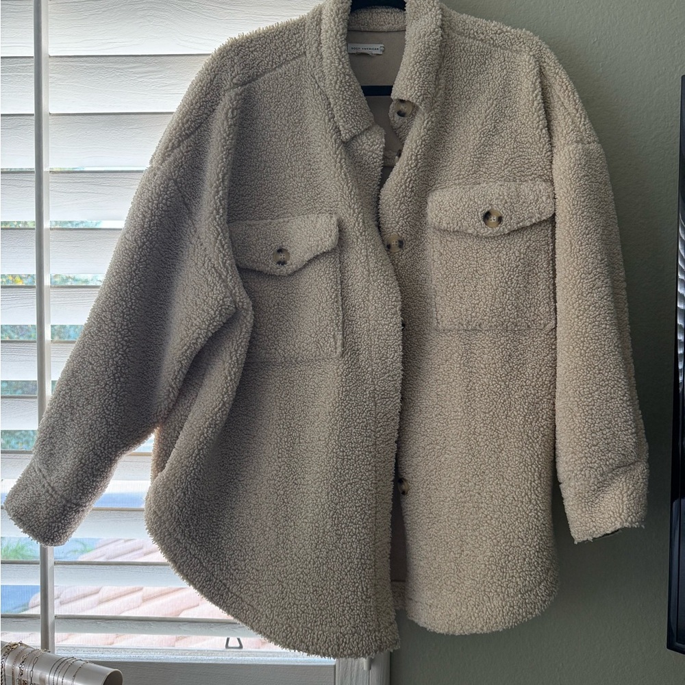 Good American Cream Sherpa Jacket